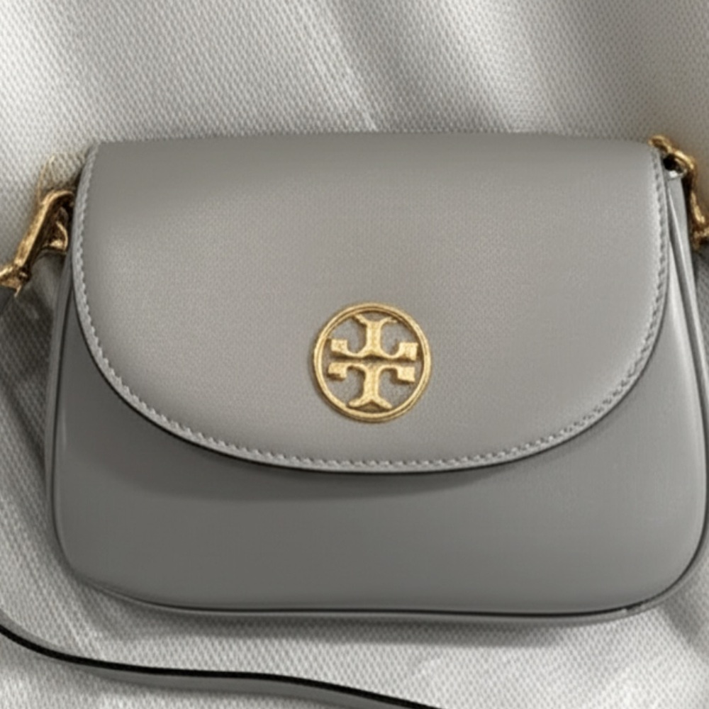 Tory Burch Robinson Turnlock Leather Crossbody - Like New Condition 🤍
